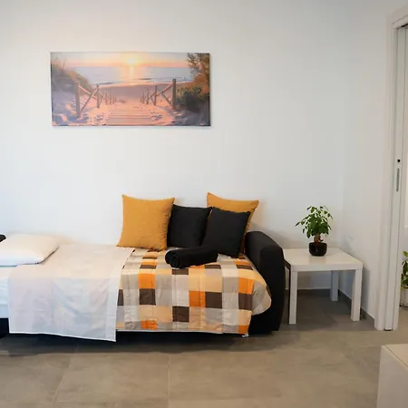 Kalloreat Apartament *